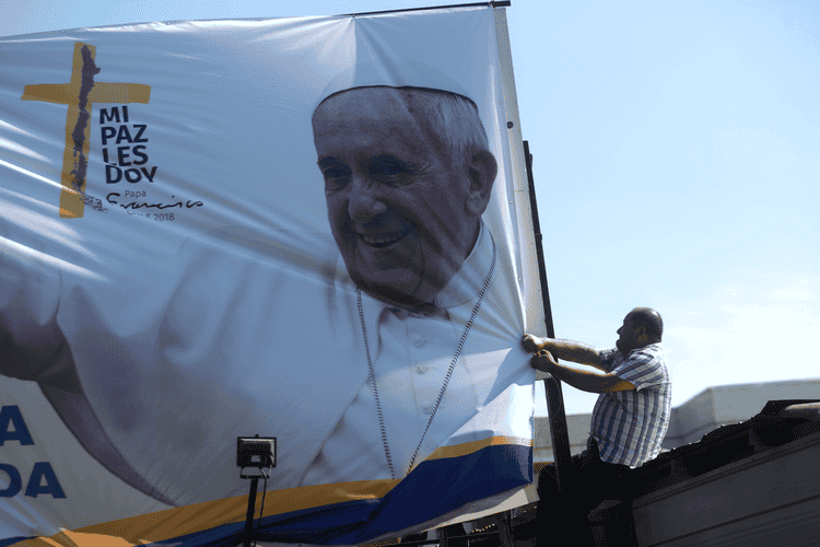 20180111T1331-13620-CNS-POPE-CHILE-PERU-SCANDAL