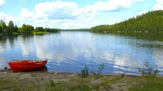 boat-river-shore