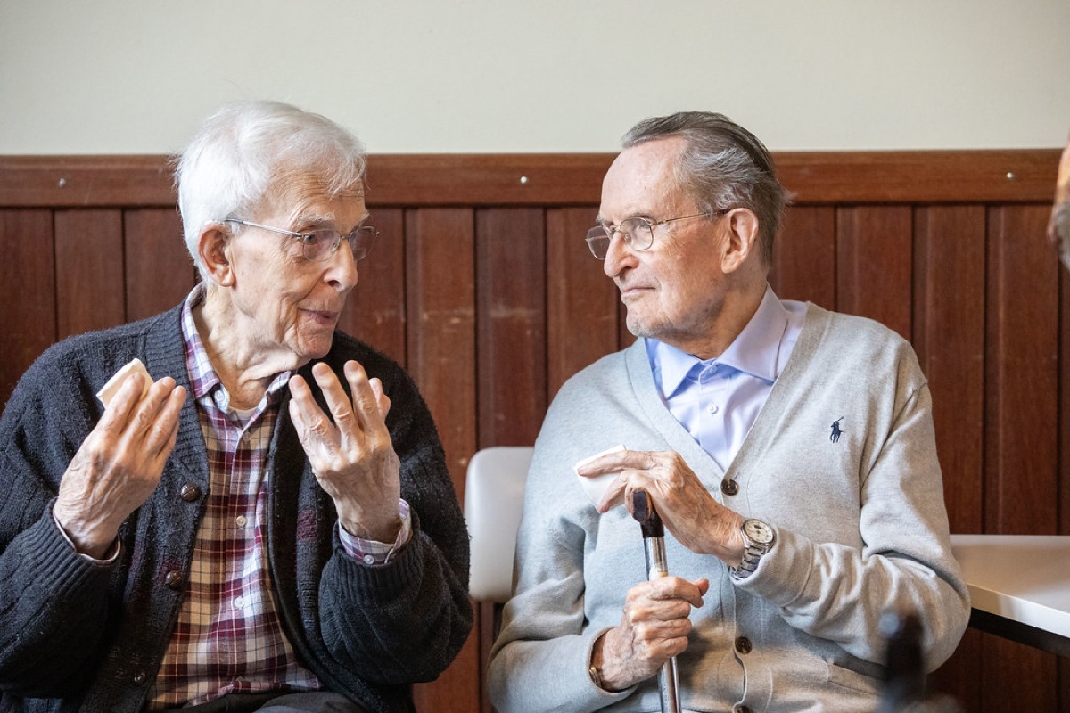 bidden-als-levensroeping-hoe-oudere-jezuieten-de-wereld-blijven-dragen-in-gebed-hd